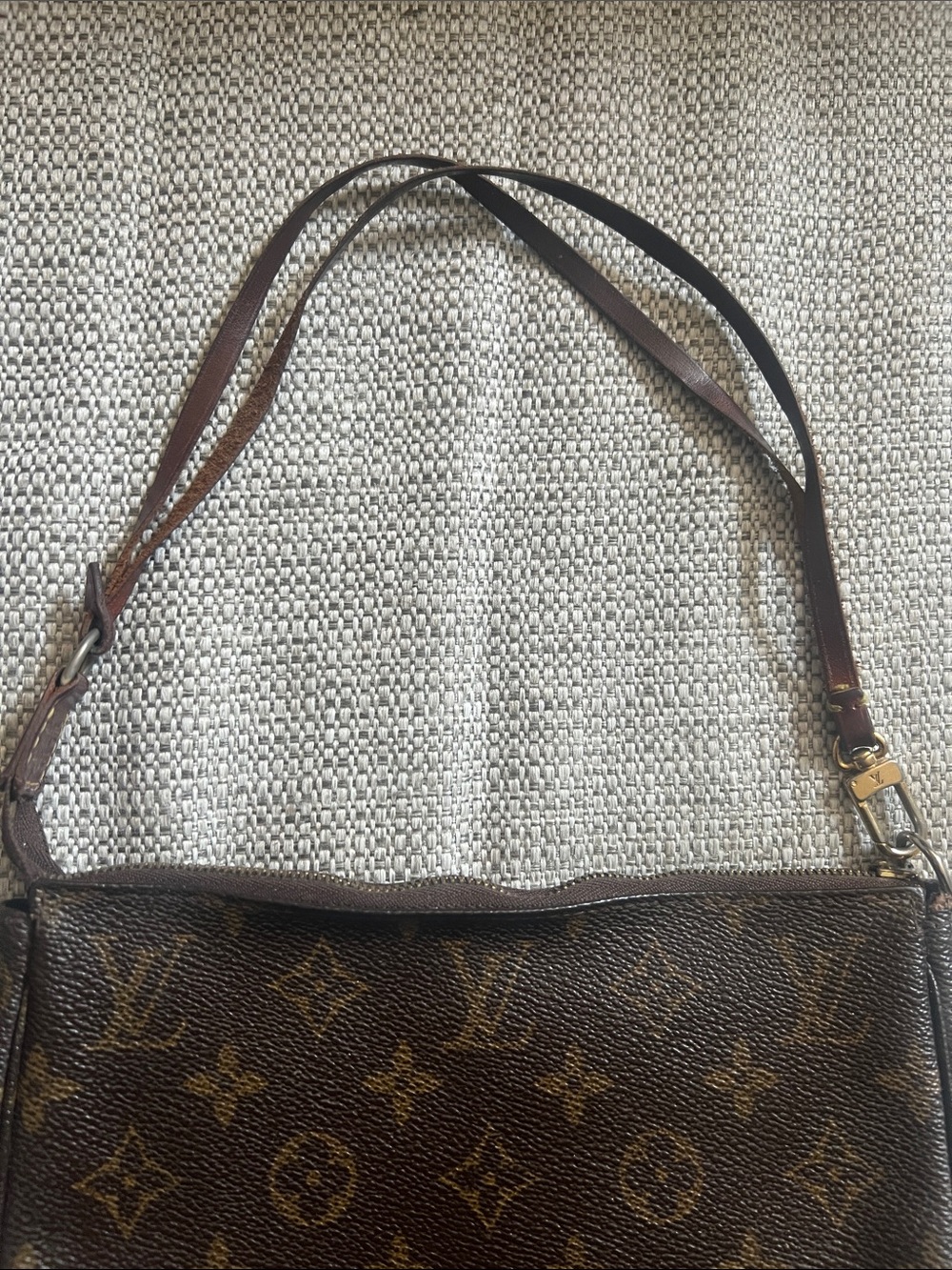 Louis Vuitton Brown Monogram Pochette Shoulder Bag with Leather Strap - Picture 2 of 10
